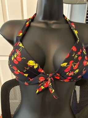 COCOSHIP Black Bikini Top with Red Cherry and Yellow Leaf Print